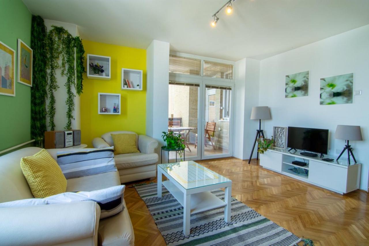 Green Paradise Square Apartment Skopje Luaran gambar